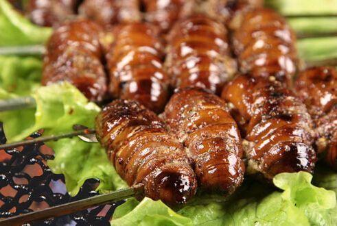 日本人评“最残忍”的中国美食，醉虾尚能忍，图五忍无可忍！
